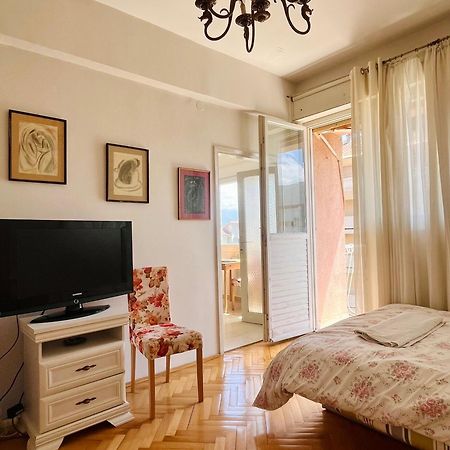 Mint Apartment Tivat Buitenkant foto