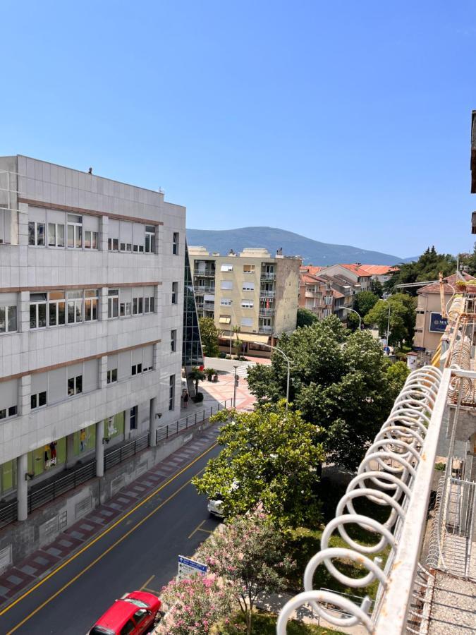 Mint Apartment Tivat Buitenkant foto