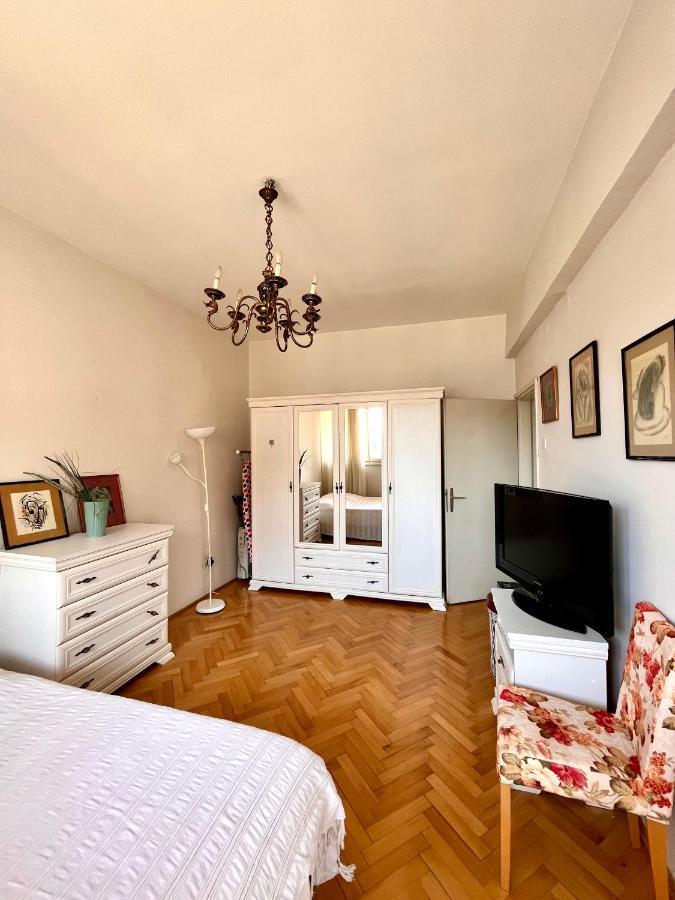Mint Apartment Tivat Buitenkant foto