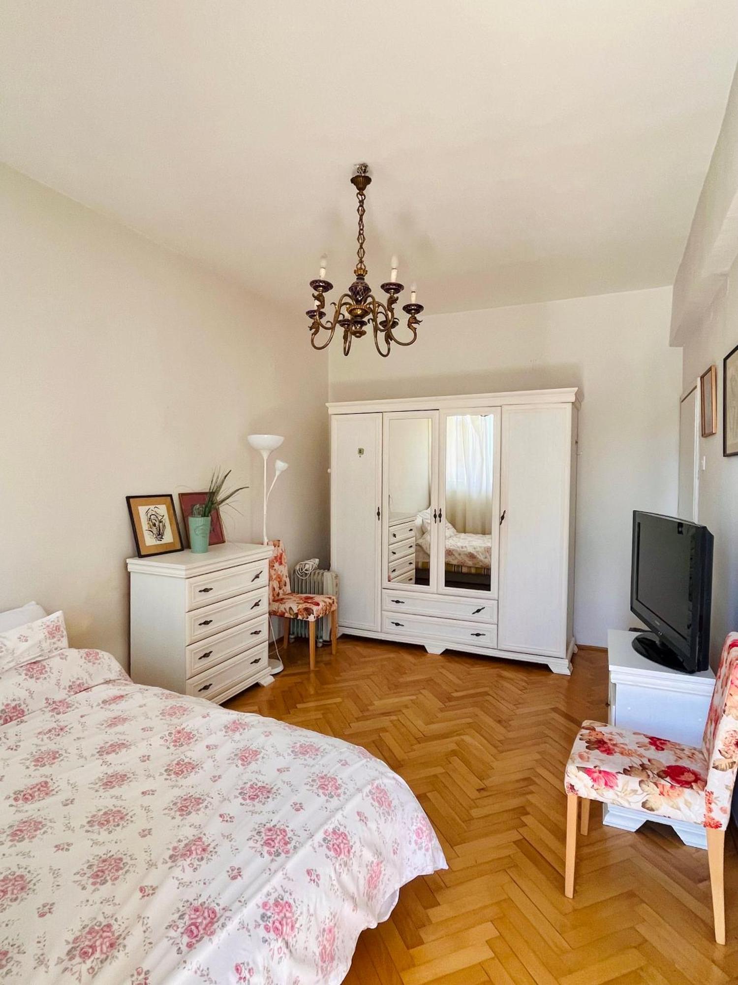 Mint Apartment Tivat Buitenkant foto